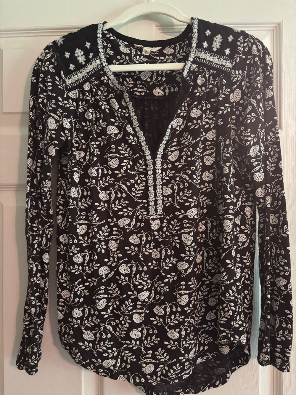 Lucky Brand Black Floral Embroidered V-Neck Blouse
